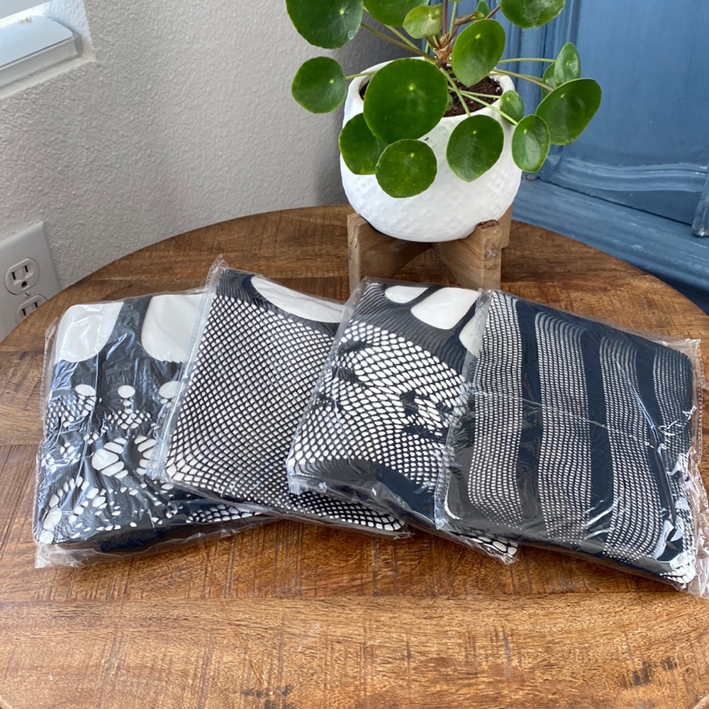 Set of 4 suspender garter tights